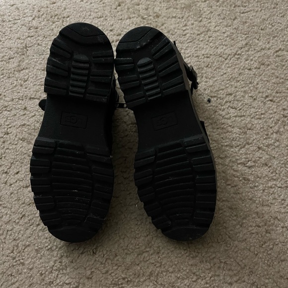 Boots - Picture 4 of 4